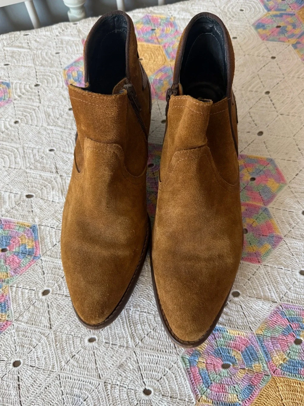 SOLD Anthropologie kanna Spain Leather Booties Metallic Starburst Leather Patch